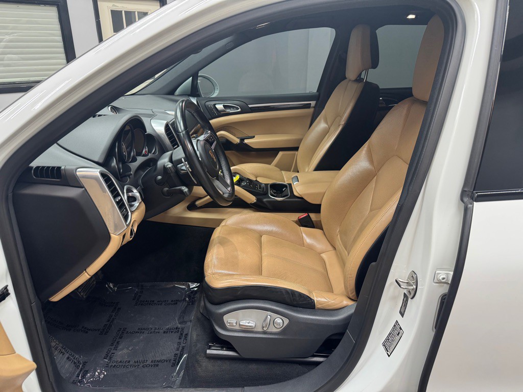 2017 Porsche Cayenne Image 13