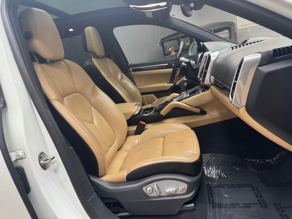 2017 Porsche Cayenne Image 61