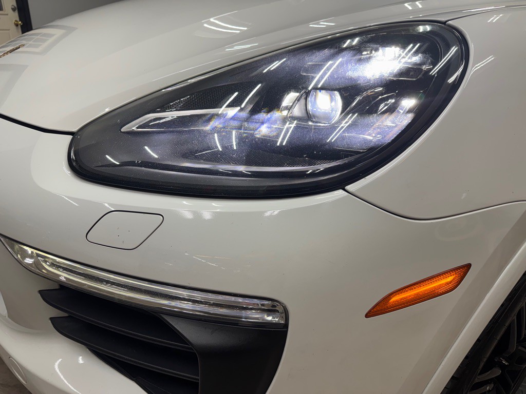 2017 Porsche Cayenne Image 64