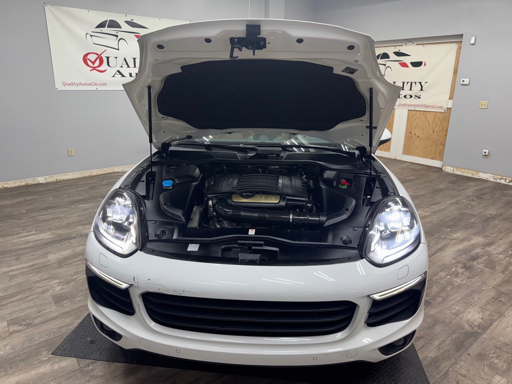 2017 Porsche Cayenne Image 65