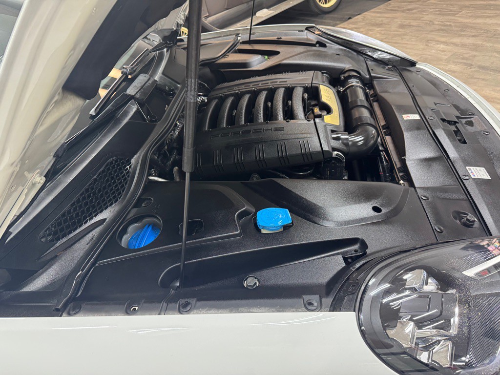 2017 Porsche Cayenne Image 68