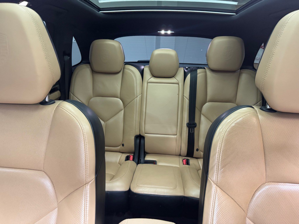 2017 Porsche Cayenne Image 72