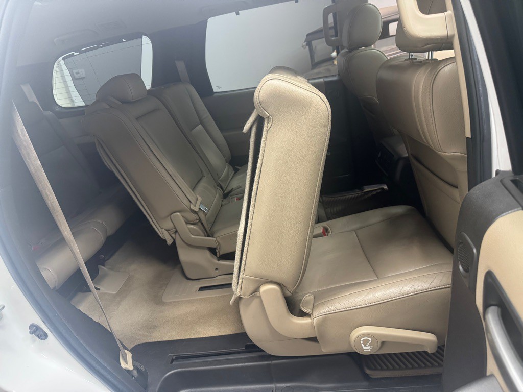2010 Toyota Sequoia Image 44