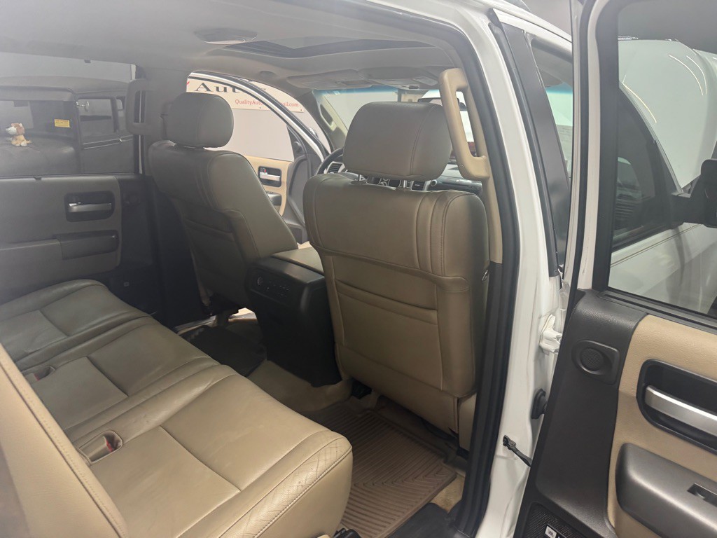 2010 Toyota Sequoia Image 45