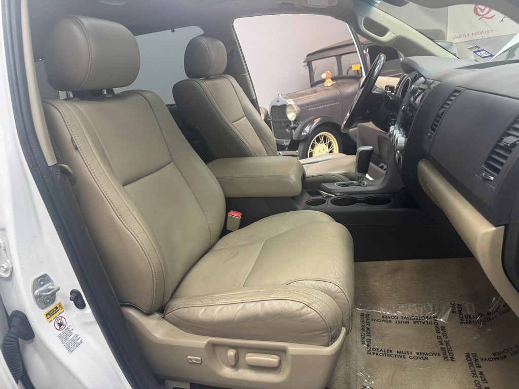 2010 Toyota Sequoia Image 49