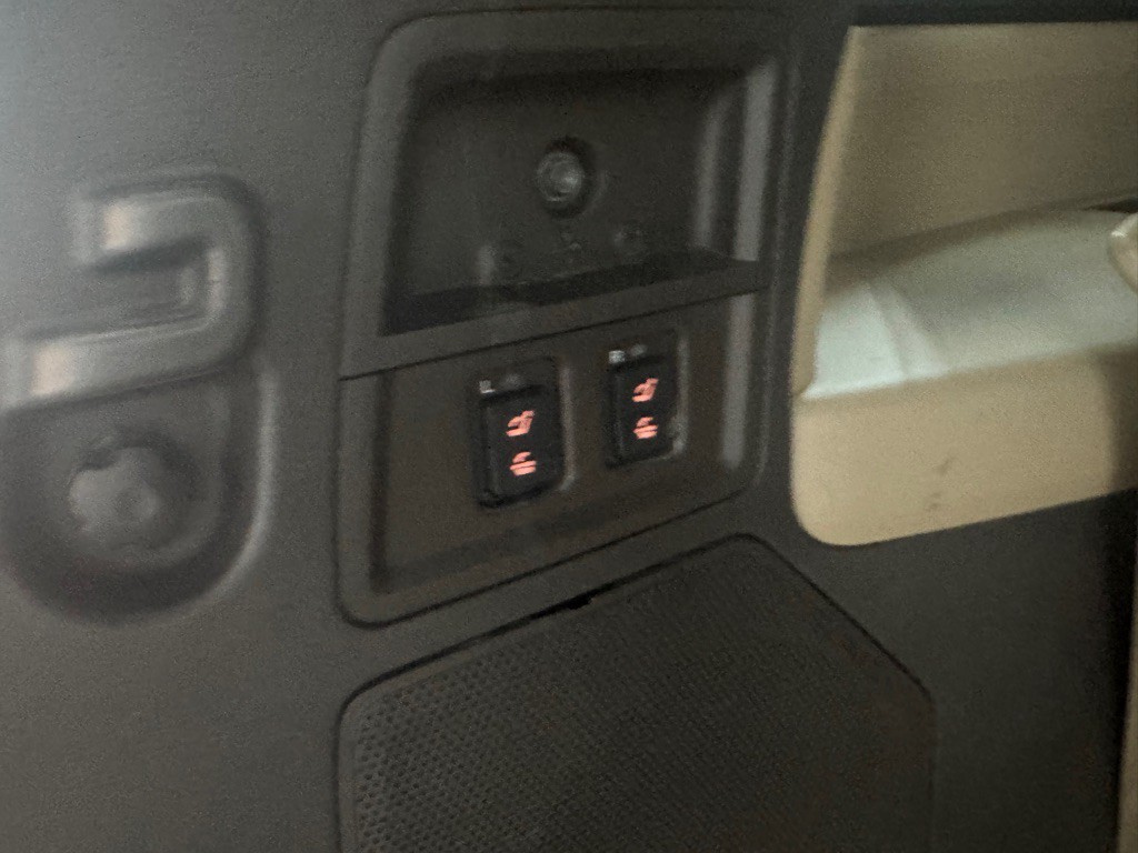 2010 Toyota Sequoia Image 59