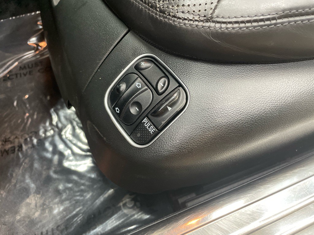 2009 Mercedes-Benz SL-Class Image 27