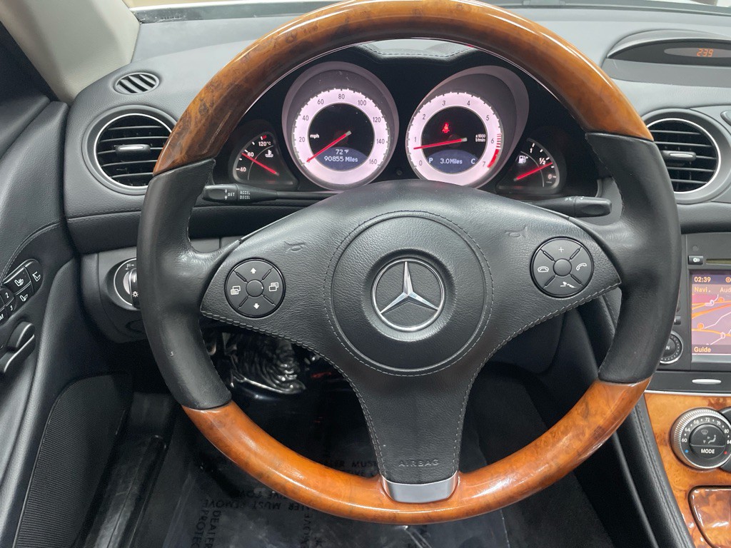 2009 Mercedes-Benz SL-Class Image 30