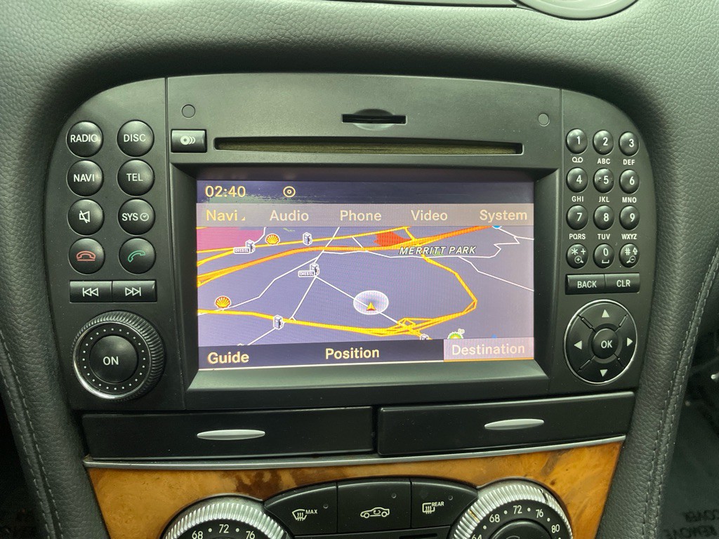 2009 Mercedes-Benz SL-Class Image 34