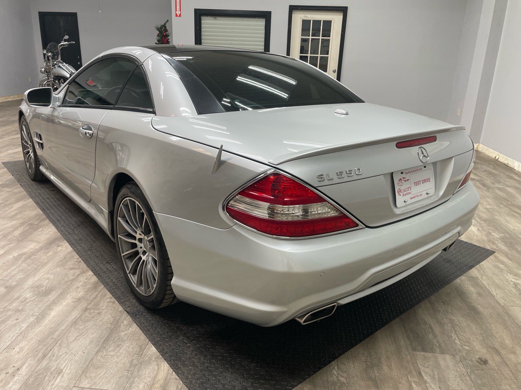 2009 Mercedes-Benz SL-Class Image 16