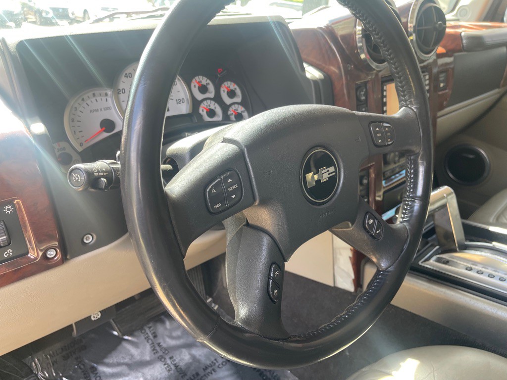 2004 HUMMER H2 Image 17