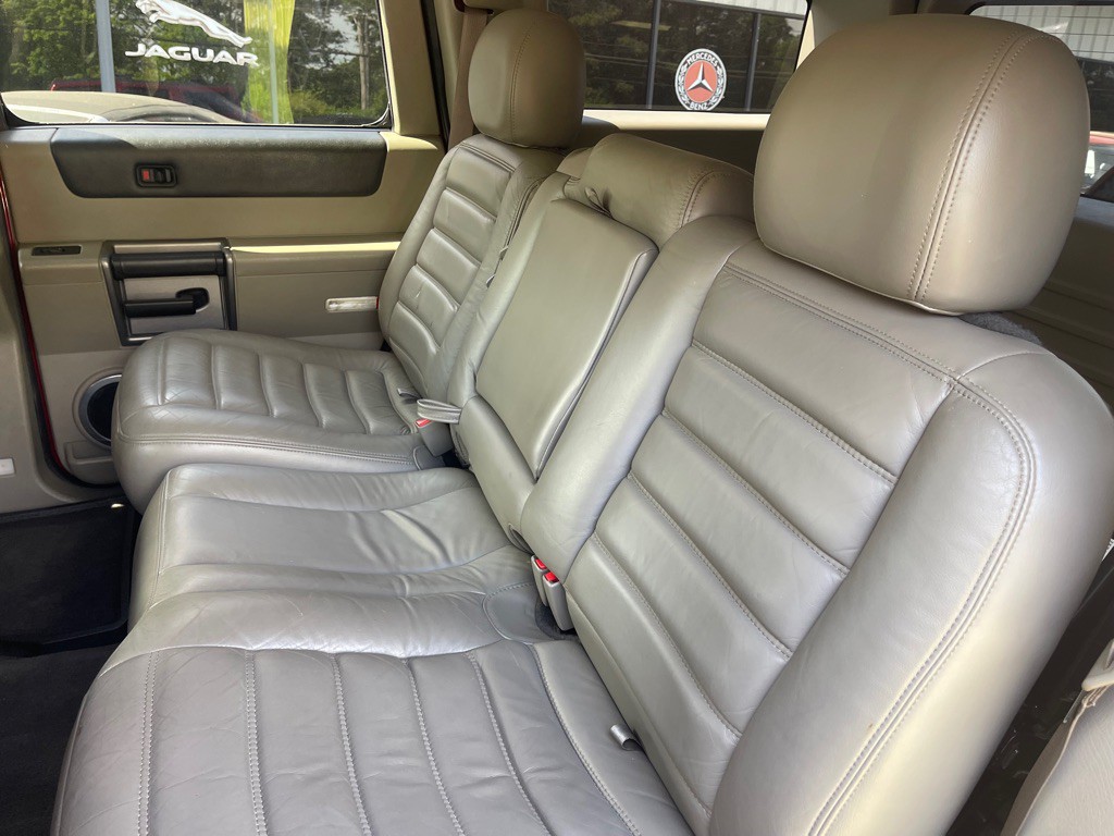 2004 HUMMER H2 Image 18