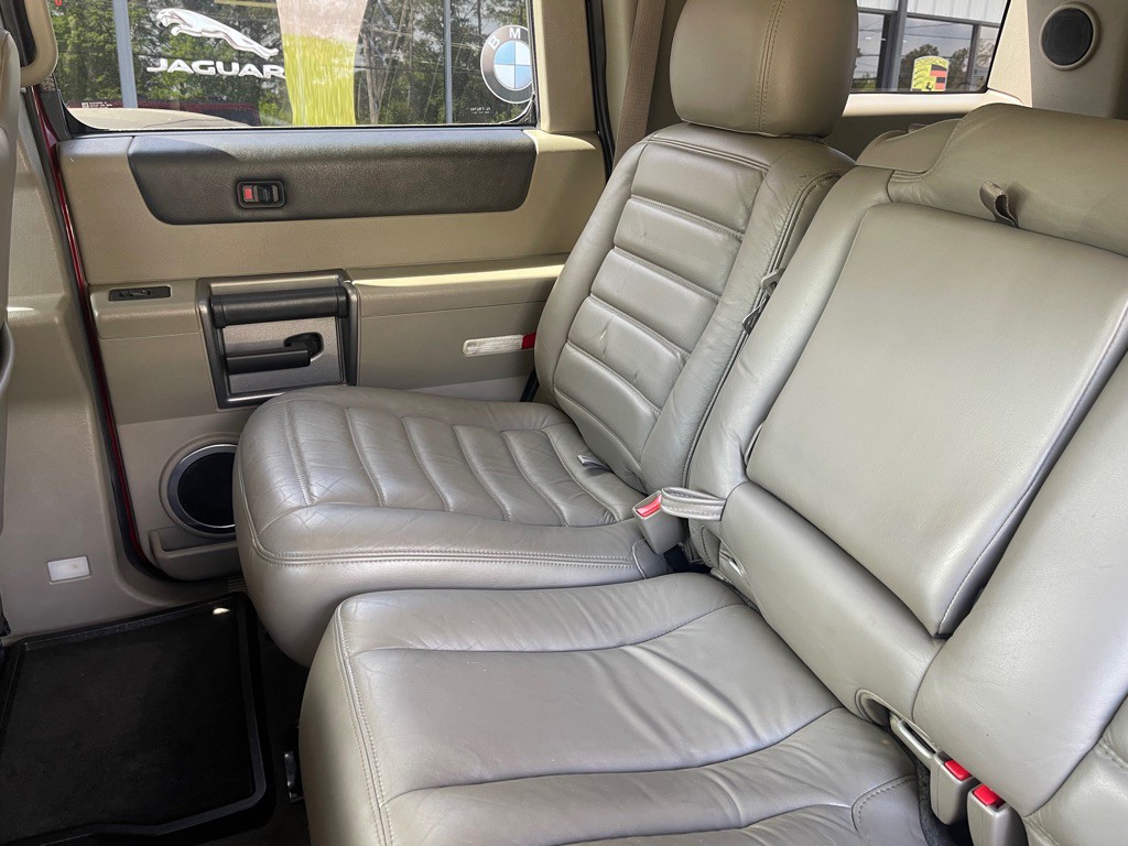2004 HUMMER H2 Image 25