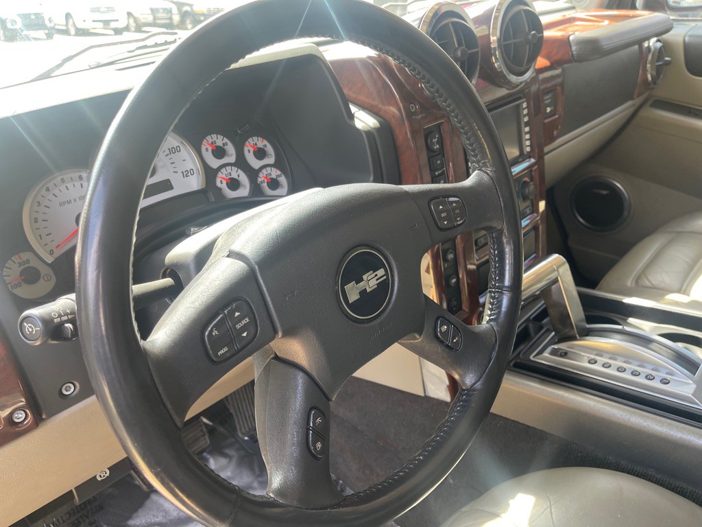 2004 HUMMER H2 Image 34