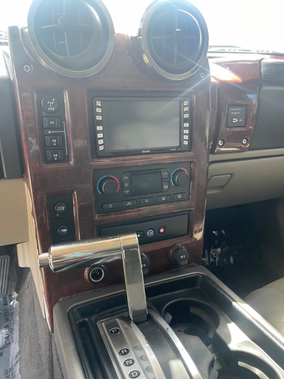 2004 HUMMER H2 Image 35