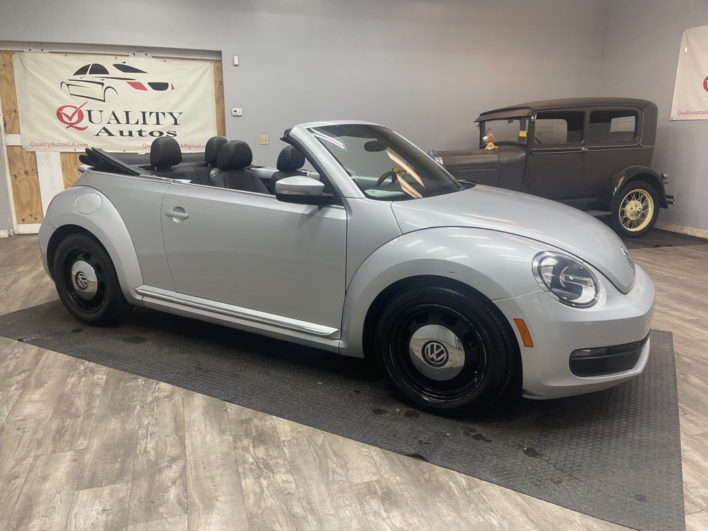 2013 Volkswagen Beetle Image 5
