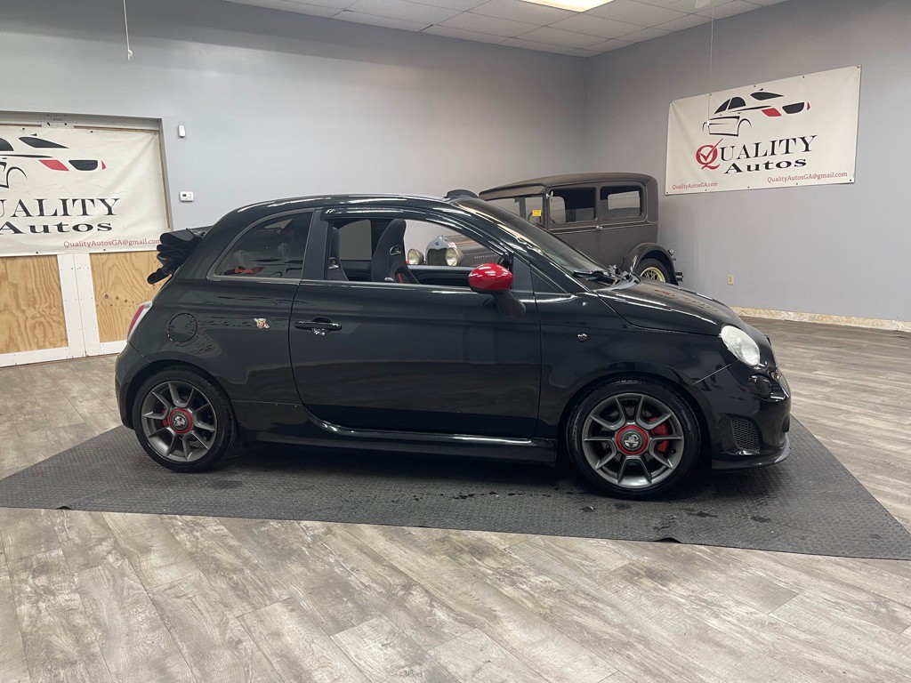 2013 FIAT 500 Image 6