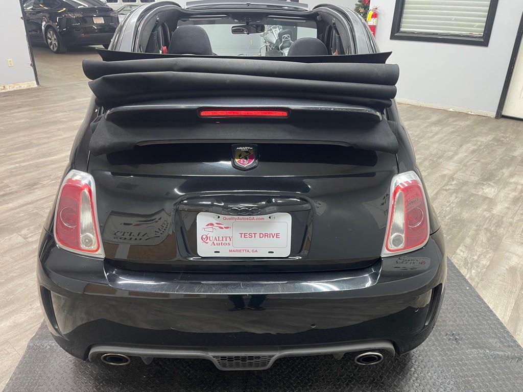 2013 FIAT 500 Image 8