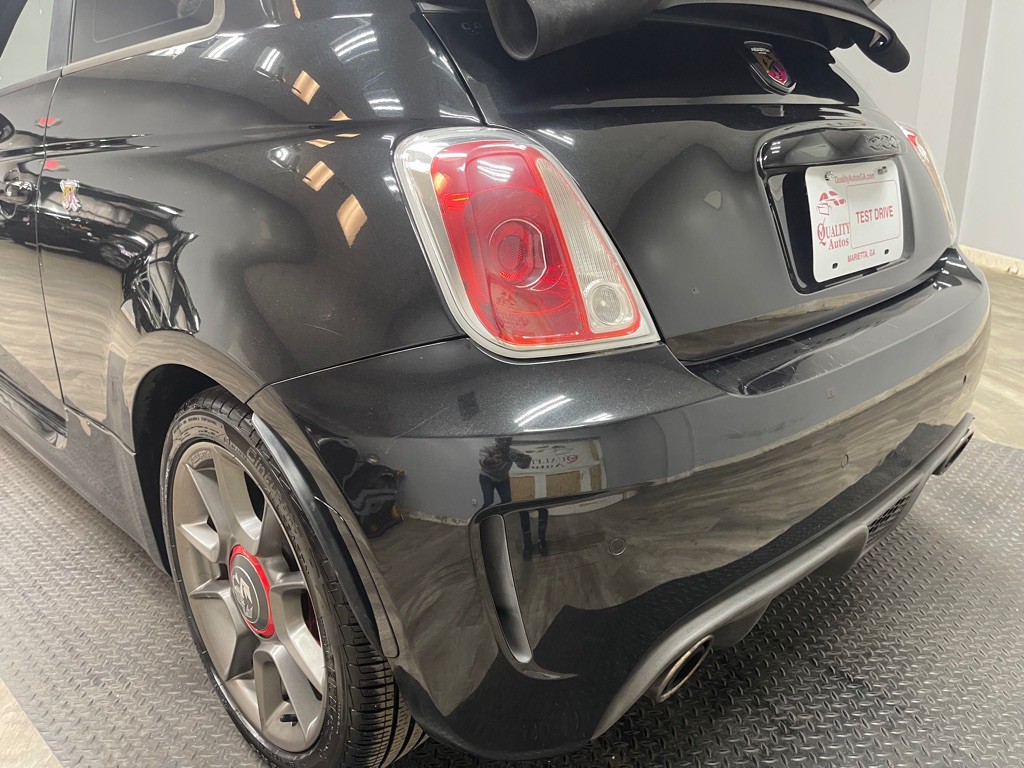 2013 FIAT 500 Image 11