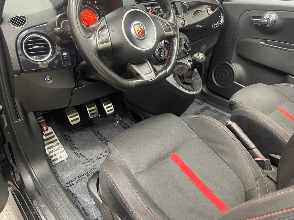 2013 FIAT 500 Image 18