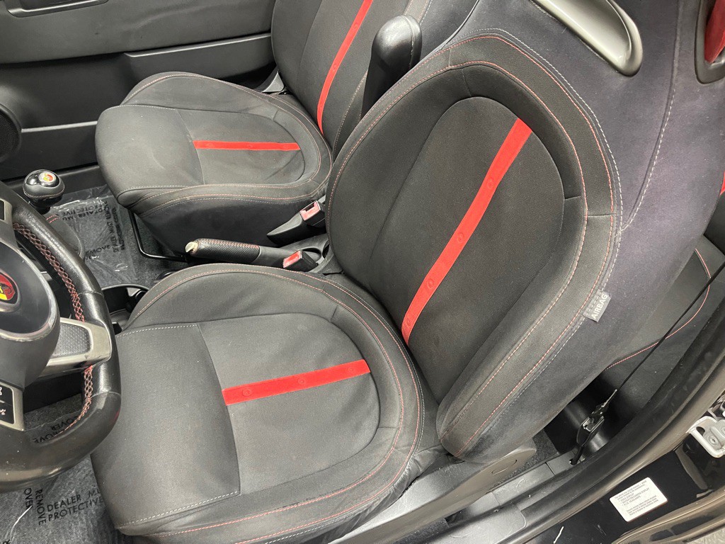 2013 FIAT 500 Image 19