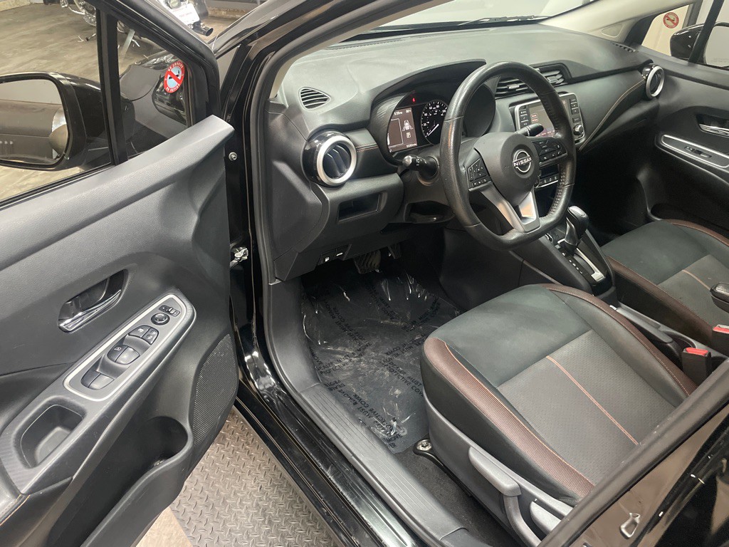2020 Nissan Versa Image 16