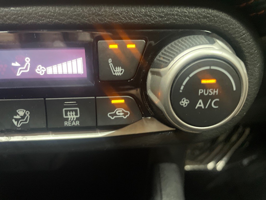 2020 Nissan Versa Image 27