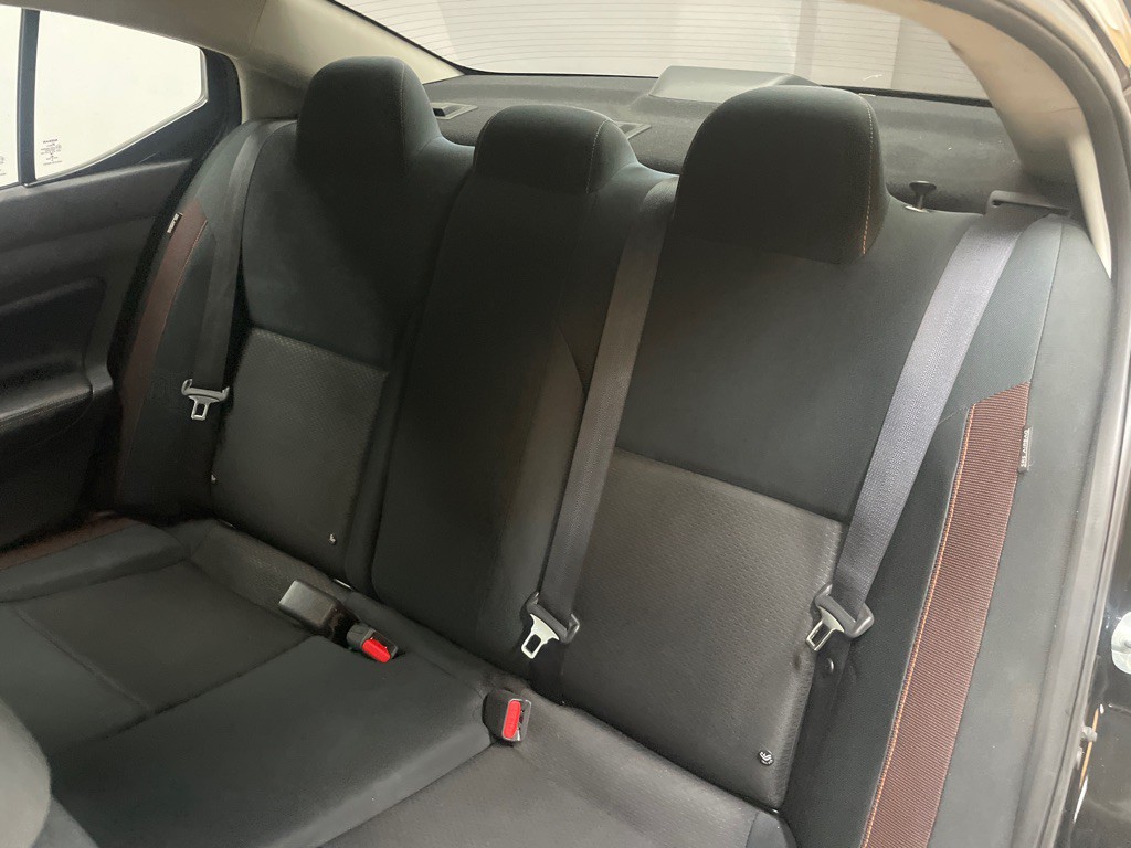 2020 Nissan Versa Image 33