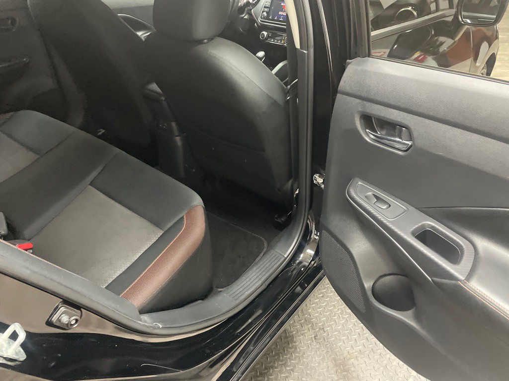 2020 Nissan Versa Image 34