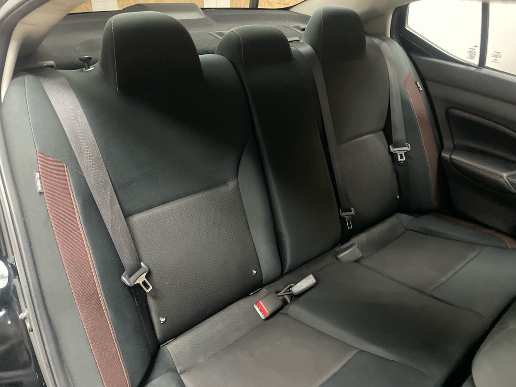 2020 Nissan Versa Image 37