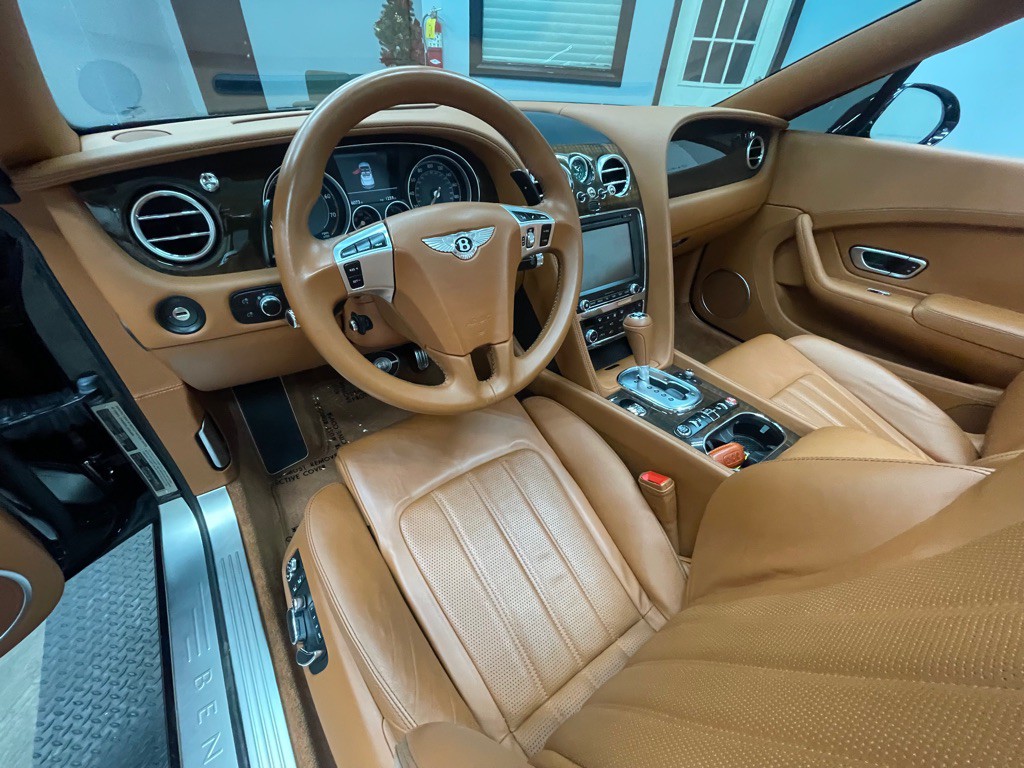 2013 Bentley Continental Image 26