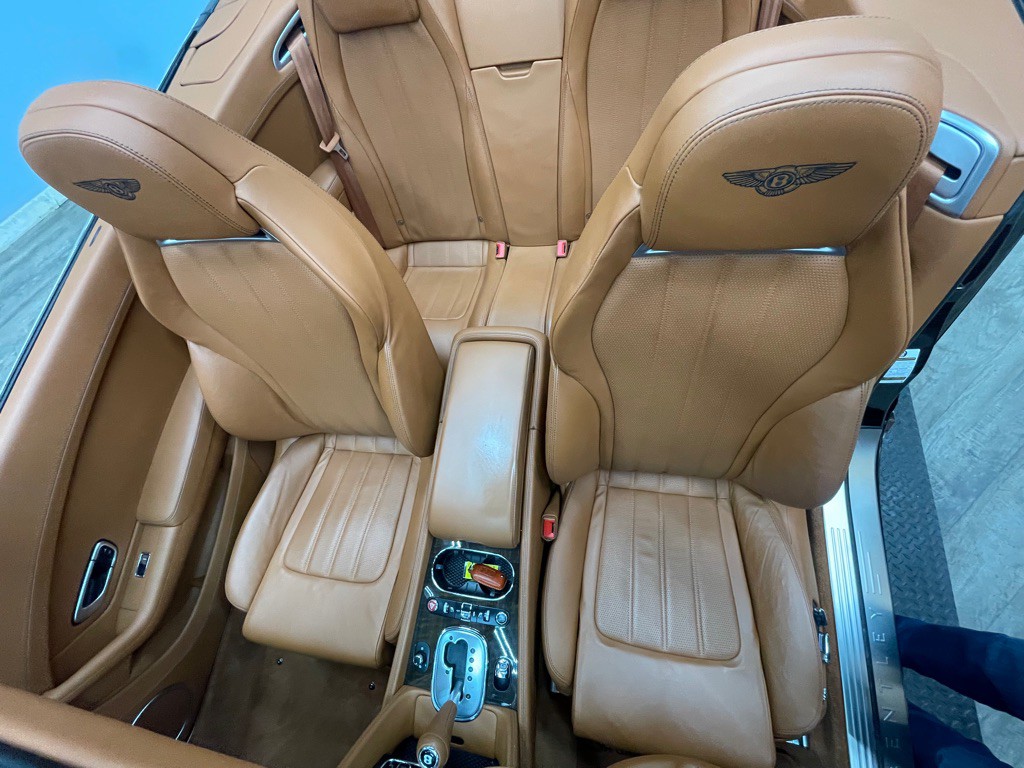2013 Bentley Continental Image 28