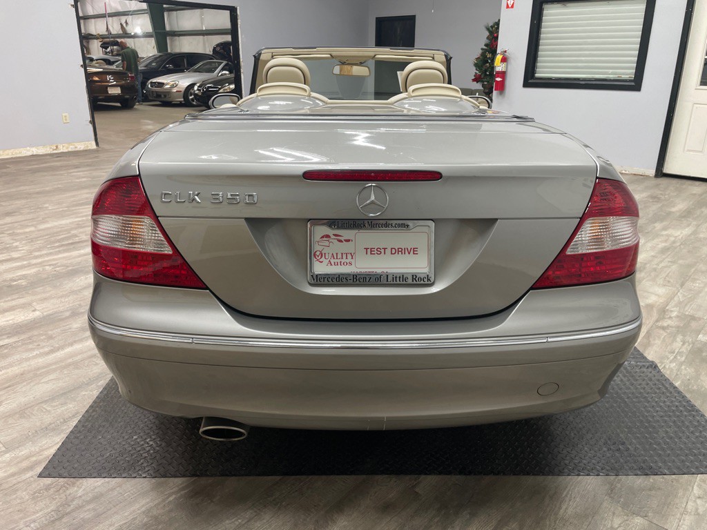 2008 Mercedes-Benz CLK-Class Image 8