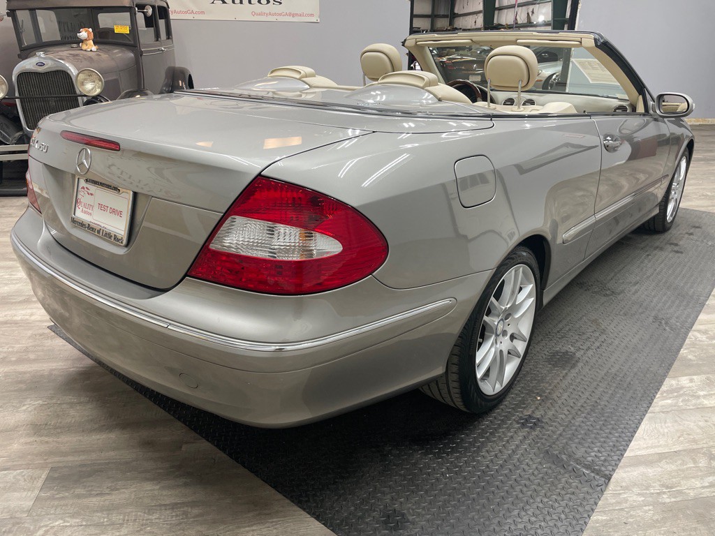 2008 Mercedes-Benz CLK-Class Image 9