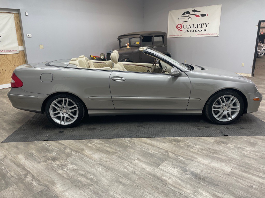 2008 Mercedes-Benz CLK-Class Image 10