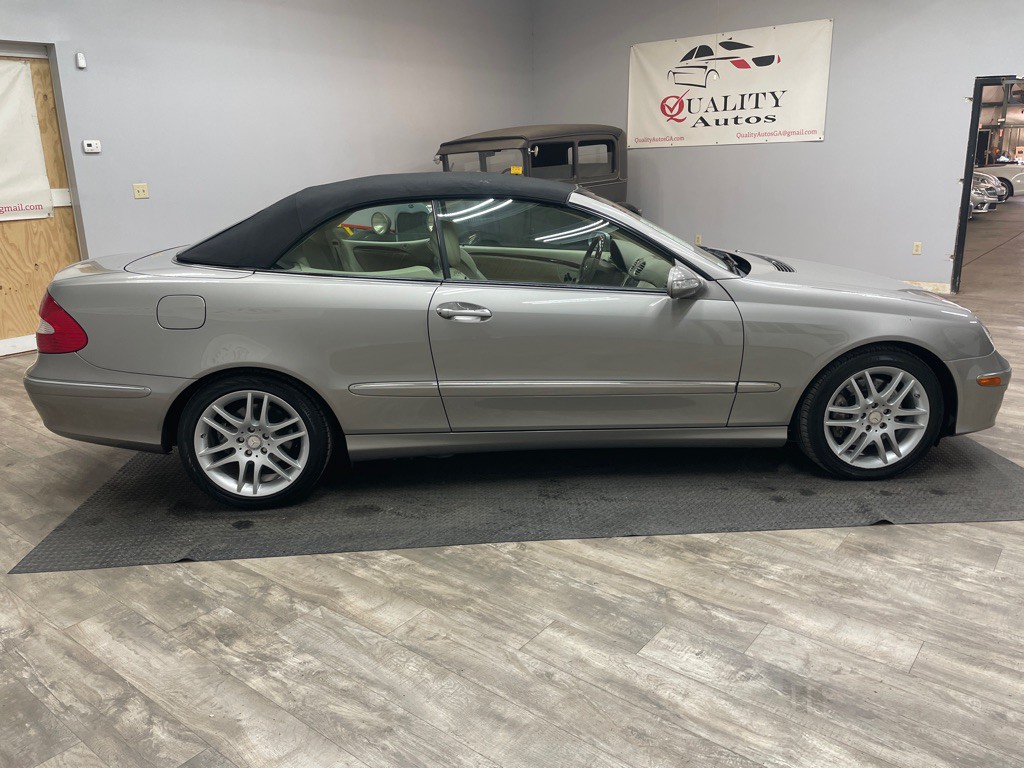 2008 Mercedes-Benz CLK-Class Image 19