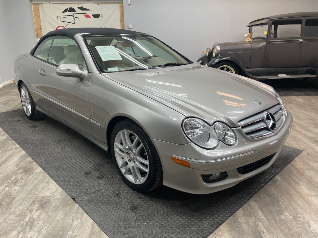 2008 Mercedes-Benz CLK-Class Image 20