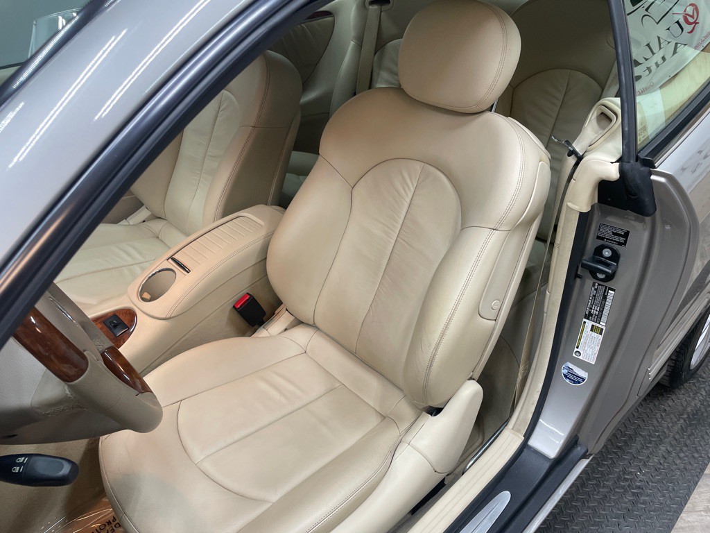 2008 Mercedes-Benz CLK-Class Image 26