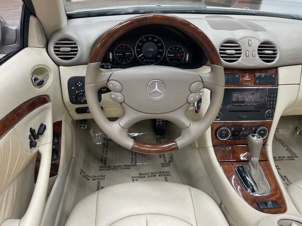 2008 Mercedes-Benz CLK-Class Image 27