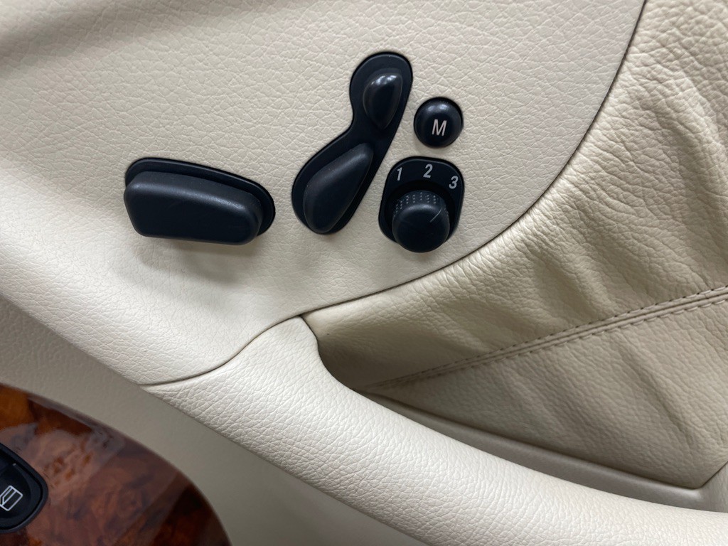 2008 Mercedes-Benz CLK-Class Image 39
