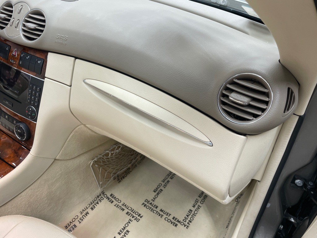 2008 Mercedes-Benz CLK-Class Image 43