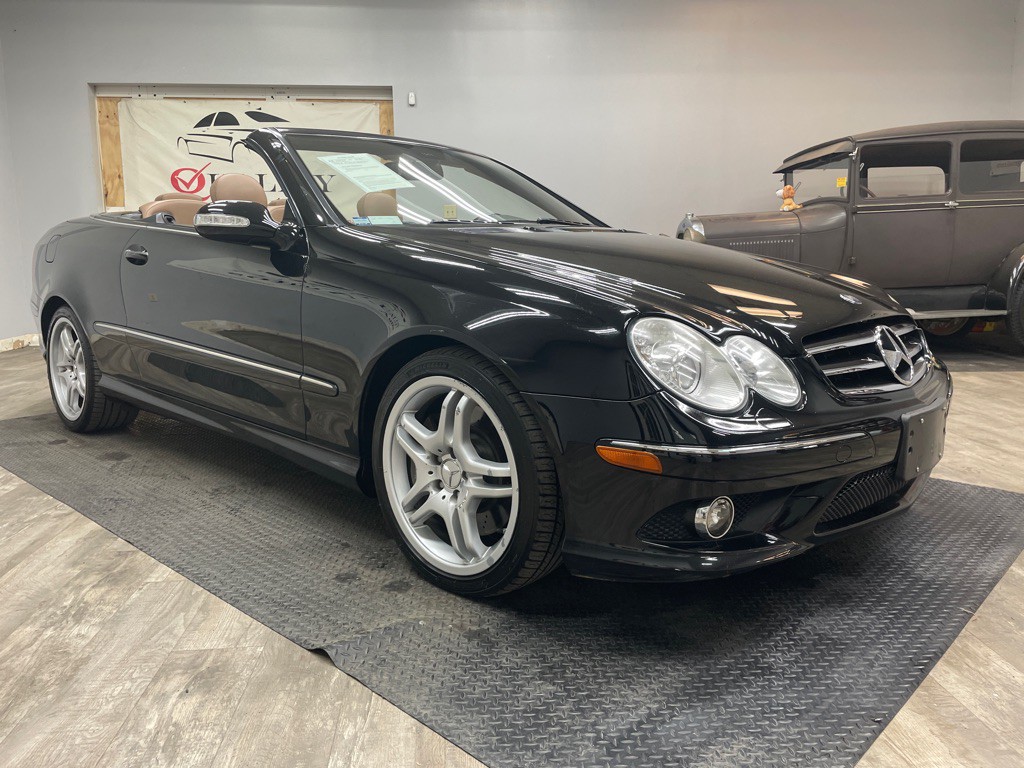 2009 Mercedes-Benz CLK-Class Image 3