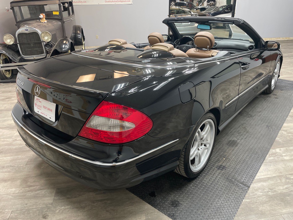 2009 Mercedes-Benz CLK-Class Image 10