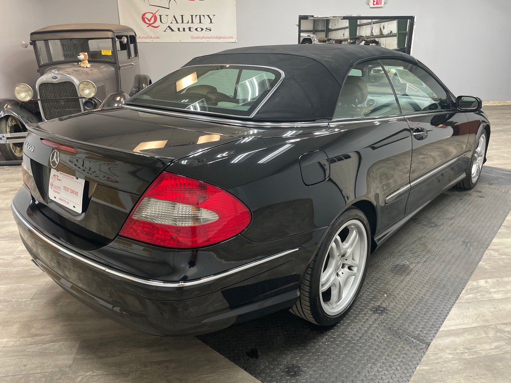 2009 Mercedes-Benz CLK-Class Image 19