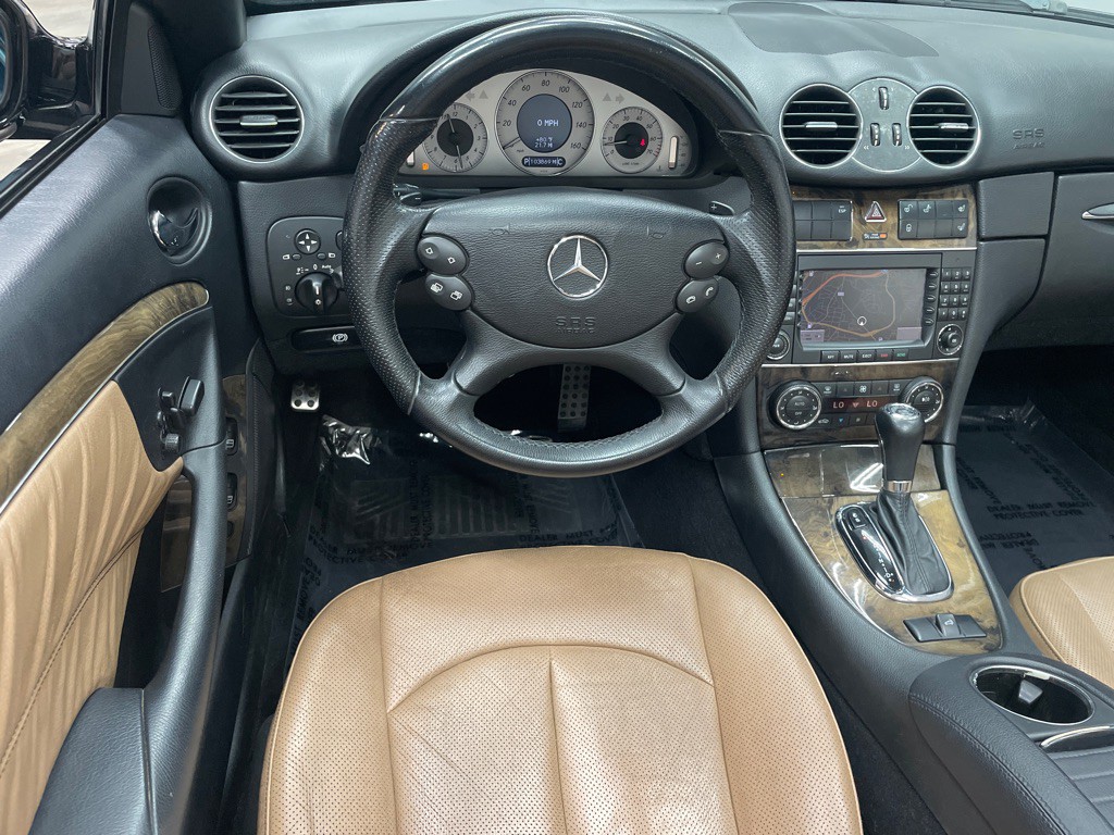 2009 Mercedes-Benz CLK-Class Image 26