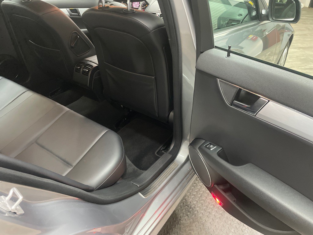 2008 Mercedes-Benz C-Class Image 29
