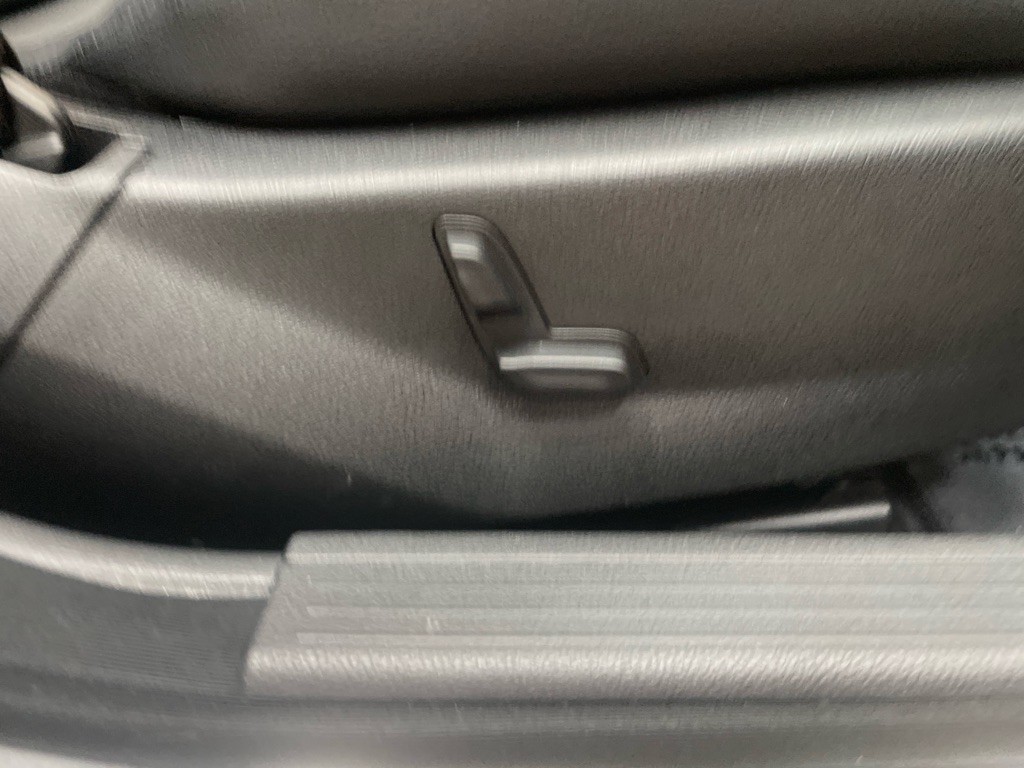 2008 Mercedes-Benz C-Class Image 36
