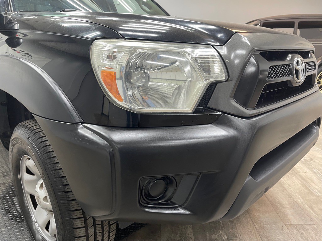 2014 Toyota Tacoma Image 14