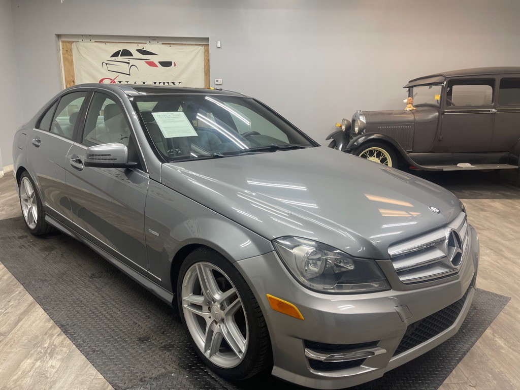 2012 Mercedes-Benz C-Class Image 5