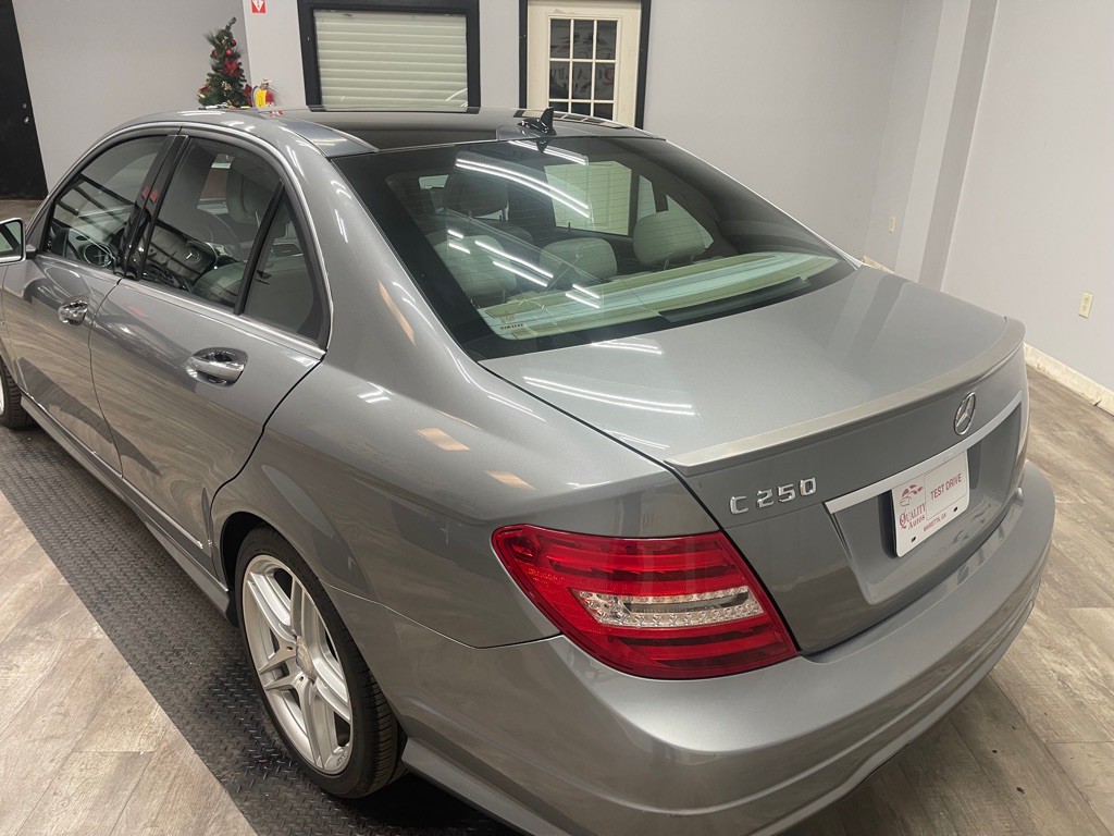 2012 Mercedes-Benz C-Class Image 10